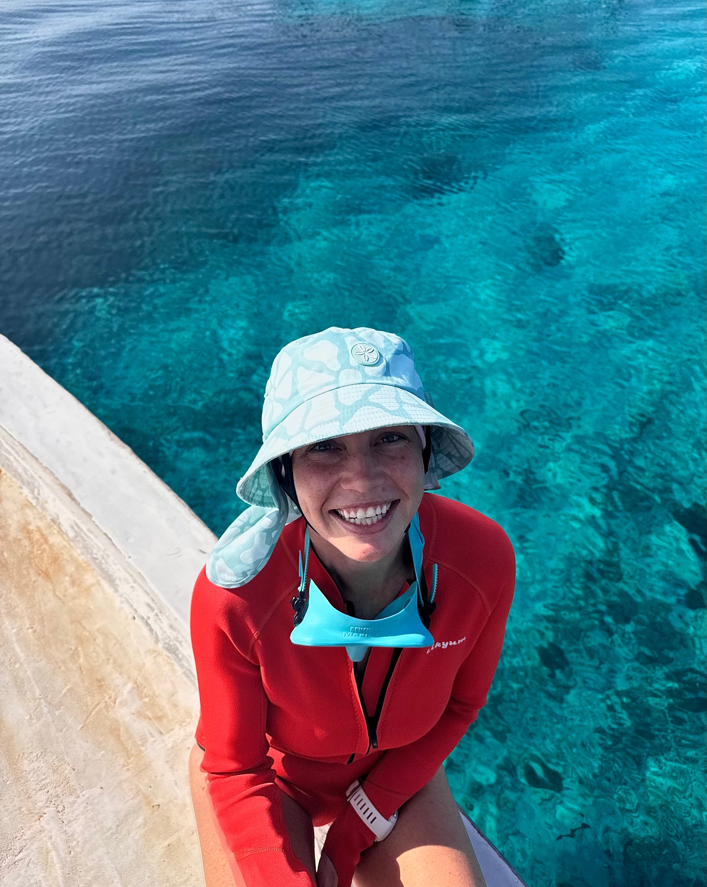 Lazy Daisies - Ocean Hat