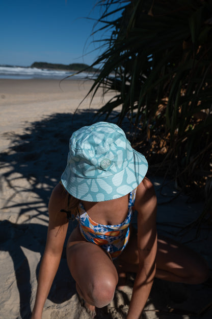 Lazy Daisies - Ocean Hat